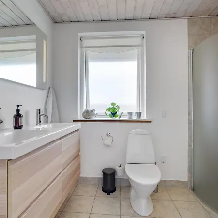 Dom wakacyjny Gudmand - 200m From The Sea In Western Jutland By Interhome *